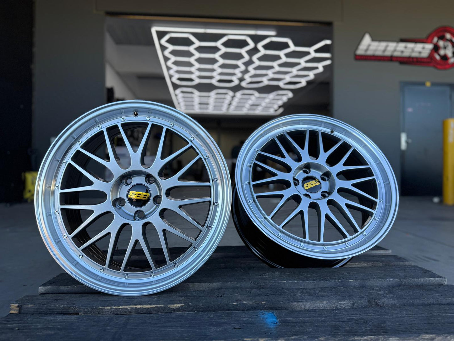 BB5 LM Style Wheels
